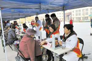 靜海縣志愿者深入基層，奉獻(xiàn)愛心溫暖社會